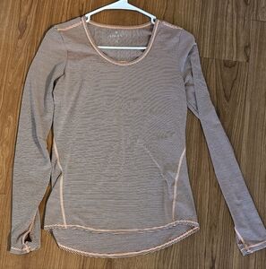 Athleta active wicking long sleeve top with thumb holes size XS